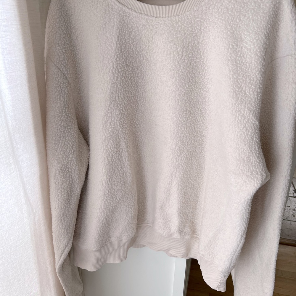 Good American Sherpa Crew Neck Cream size 2